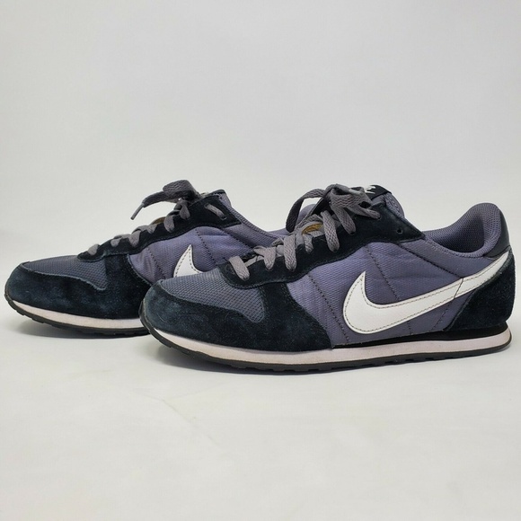 Nike Genicco Black Dark Grey White Sneakers 8.5 - Picture 2 of 12